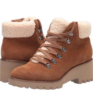 Blondo Devin Sherpa Bootie in Camel Suede